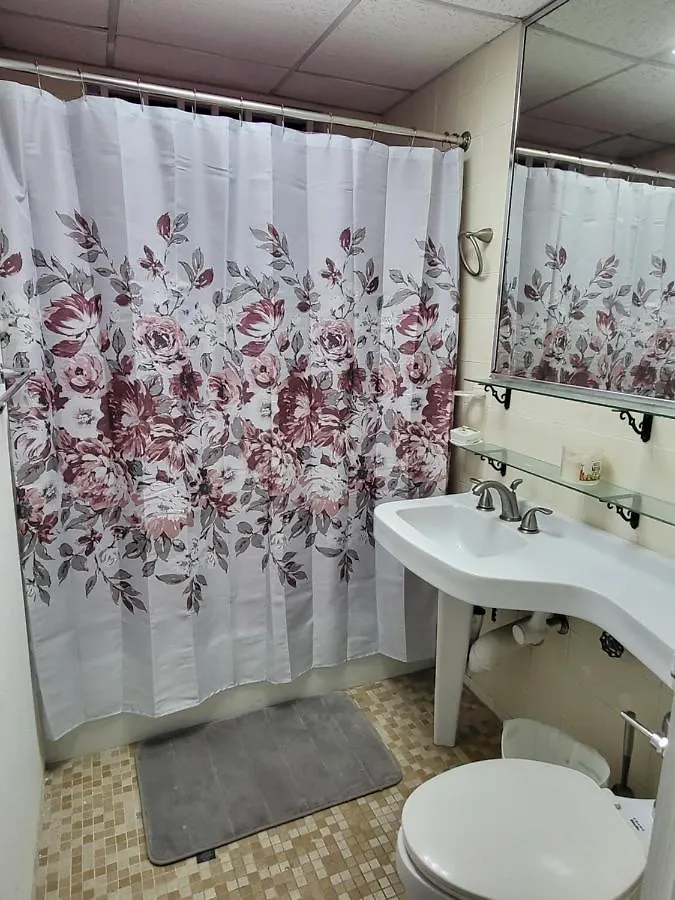 Davinci 2-Bedroom Condo On The Beach, No Chores San Juan 0*,  Porto Riko